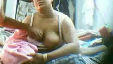 Mallu Aunty Feel Very Hot