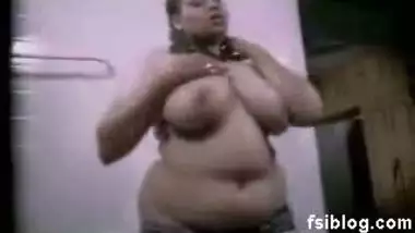 Desi fat aunty