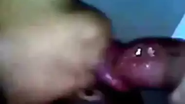 pretty slutry bhabhi giving blowjob to husband