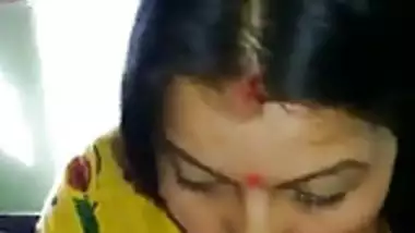 desi bhabhi sucking and ass fucking