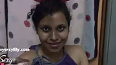 Indian Babe Lily South Amateur BigTits