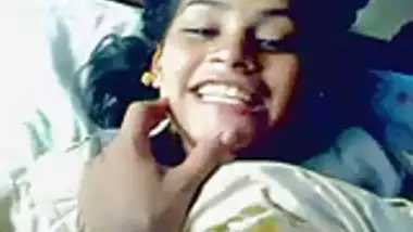 mallu girl shows her tits to bf