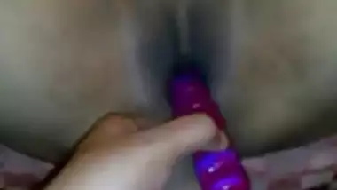 Unsatisfied Desi Wife Using Vibrator While Getting Fucked