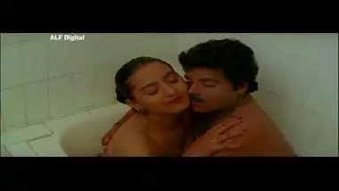 Hot aunty desi shower sex mms scandals