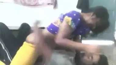 Desi bhabhi’s village sex MMS