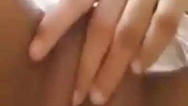 Hot Indian Chick Rubbing Pussy For Pleasure