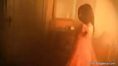 Seduction Dance By Indian MILF