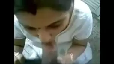 Nice Blowjob By Sexy Gujarati Aunty