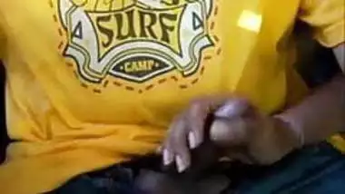 Indian Tamil Girl Trisha Giving Handjob And Cumshot In Car