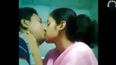 Indian Desi Babhi Giving Fuck Cute boy 