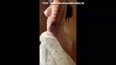 Desi milf bhabhi strip nude tease whatsapp live chat