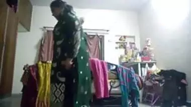 desi maa ki badi gand aur chuchi