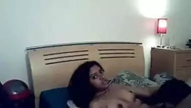 LOVELY SOUTH INDIAN BITCH ENJOYING WITH BF!!!