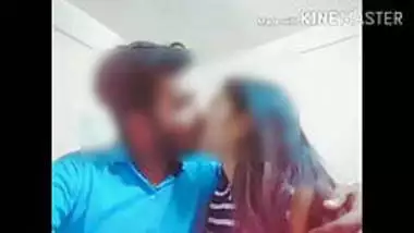 Apni ex girlfriend ko chuste hue video