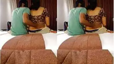 Today Exclusive-Desi Cpl Romance In Hotel Par...