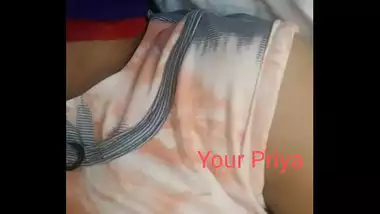 Very beautiful indian girl sexy hindi video call leaked by his boyfriend in hd