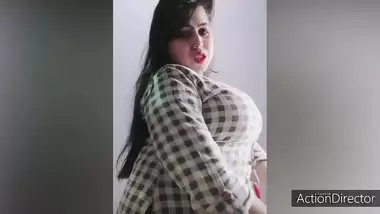 Desi big boobs aunty 2