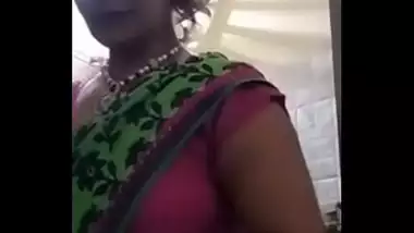 Desi aunty in kitchen