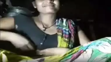 Village north indian bhabhi showing pussy