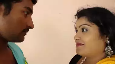 Hot indian masala aunty romance with step son