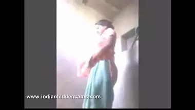 DesiSex24.com - indian bhabhi getting naked taking shower recorded by hiddencam