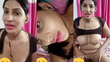 Horny Punjabi Bhabhi solo nude show video