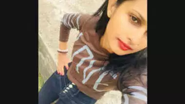 Sri Lankan Horny Slim Cutie Leaked Collection