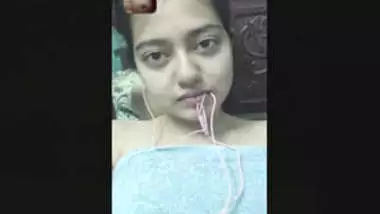 Beautiful Bengali Girl Showing On VideoCall