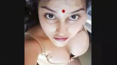 sexy Mallu Girl Showing Her Boobs and Pussy Part 1