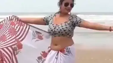 Sexy Bhabi Hot Photoshoot