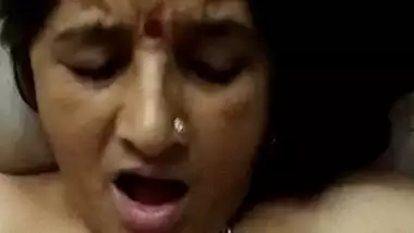 Fat Indian MILF ki chudai video