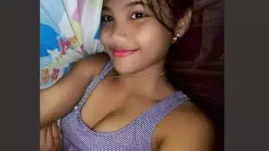 Cute Desi Girl Showing Boobs On Video Call