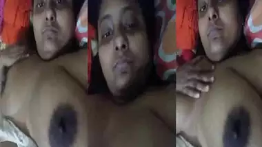 Busty Bangladeshi girl showing her nude big boobs on cam