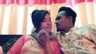 Bangladeshi Girl With Lover Fucking 2 Clips Part 1