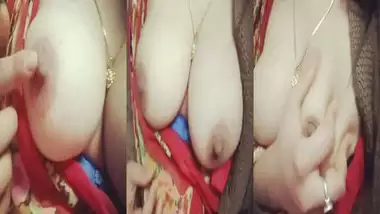 Desi cute Bhabhi pressing her big boobs on cam