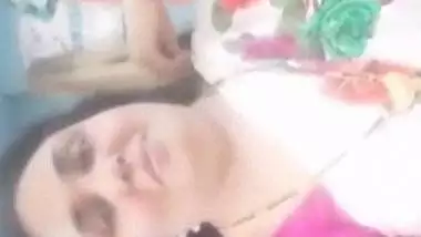 Indian aunty open saree video