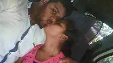 desi hot couple kissing & blowjob in Car