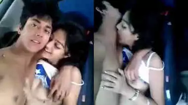 Desi Lovers sex scandal inside Car Leaked mms with audio