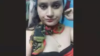 Desi Girl Nude Selfie For BF