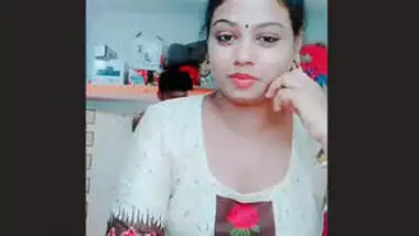 Husband Dick Flash While Wife making Tiktok Video