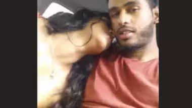 Desi hot couple romance in car