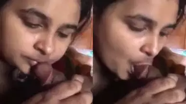 Bhabi Sucking Dick