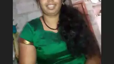 Desi hot fgr bhabi