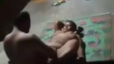 Secretly fucking video of uncle and aunty