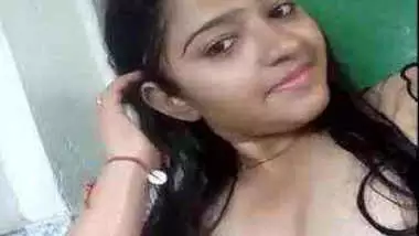 Super Hot n Shy Desi Colg Babe Teena Selfie wid Audio