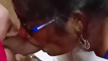 Indian office girl blowjob video