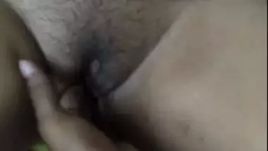 Busty aunty needs some pussy fingering and fucking