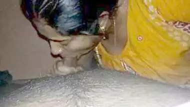 Desi local house wife blowjob handjob cumshot