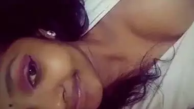 desi college girl show boobs to lover