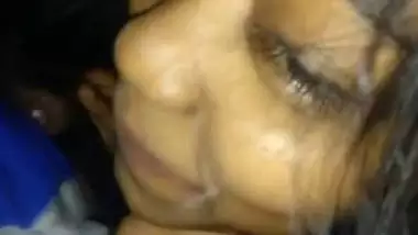 desi girlfriend sucking cock